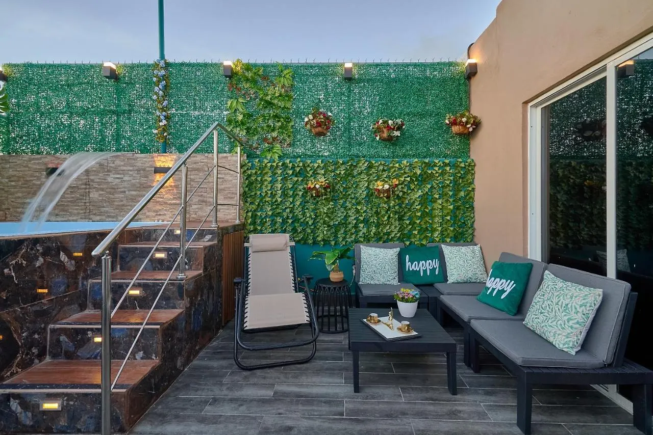 La Suite 501 The Red Door La Viva